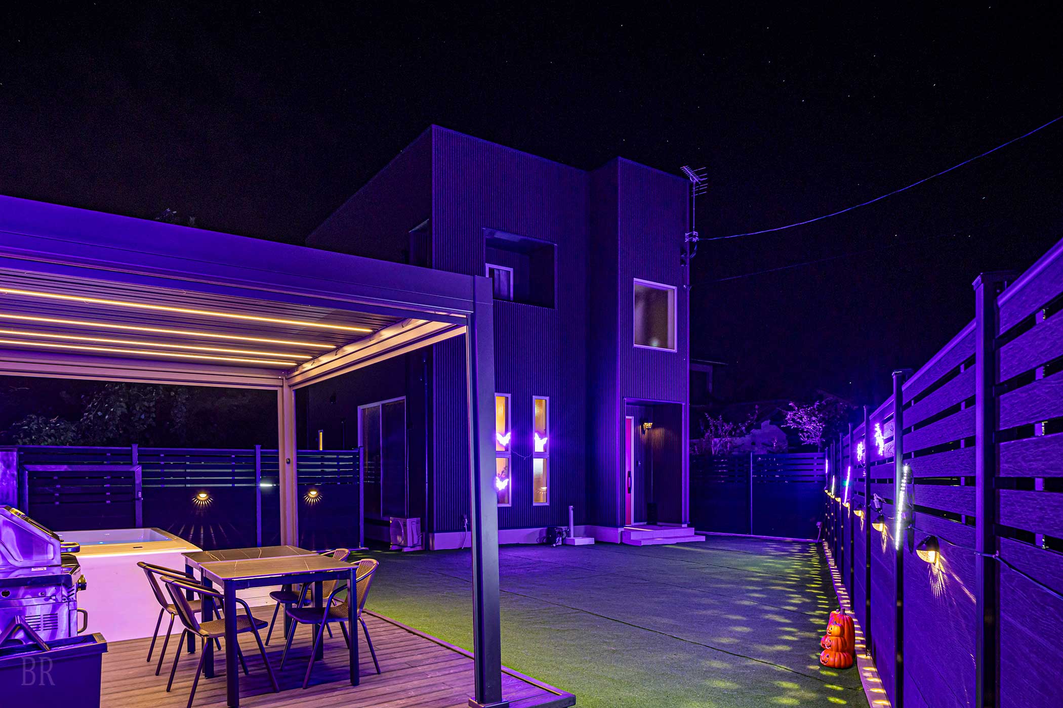 Galaxy Jacuzzi Resort